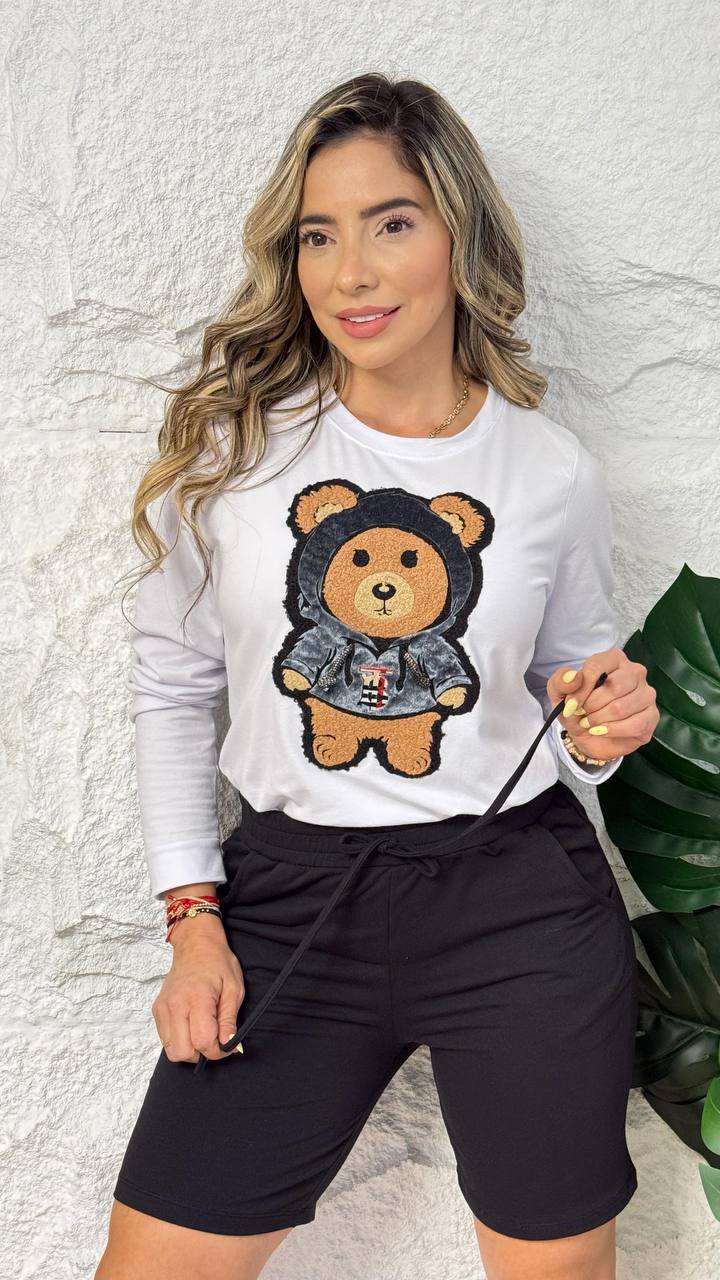 Hermoso  conjunto oso chompa