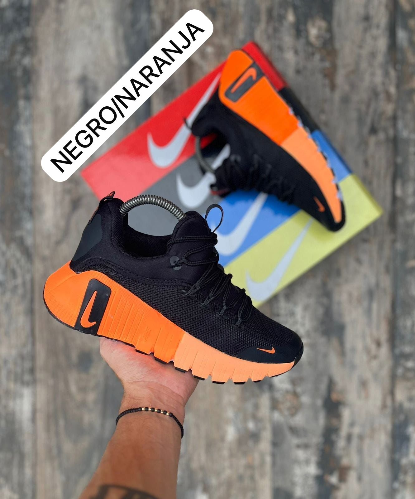 NIKE FREE